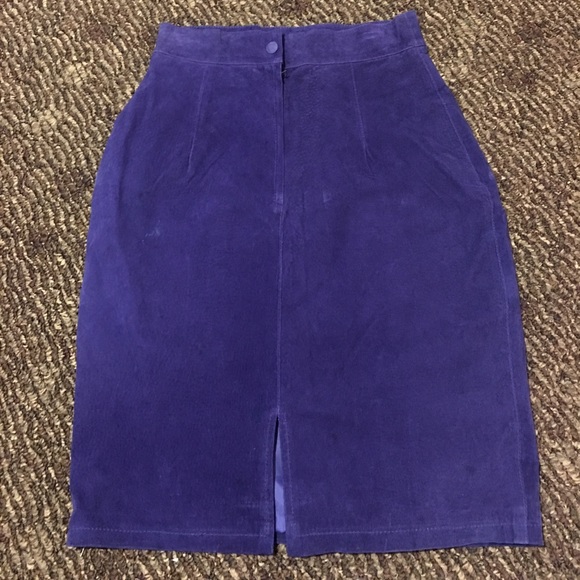 Ladies Purple Suede Skirt- Size 6 - Picture 2 of 3